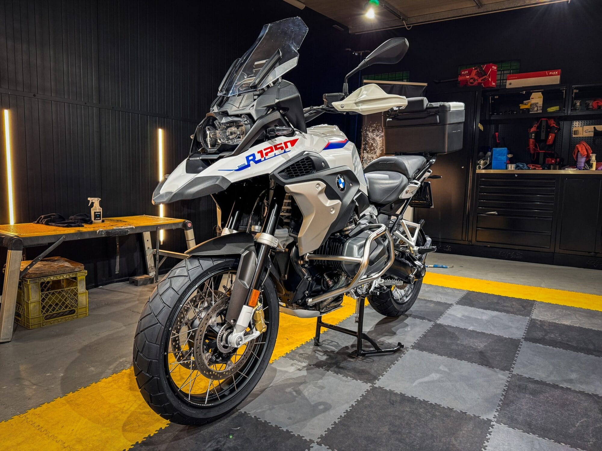 BMW R1250 - Carrozzeria Labronica